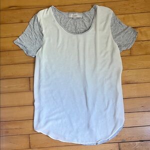 LOFT White Front with Light Gray Back & Sleeves Scoop Neck Tee